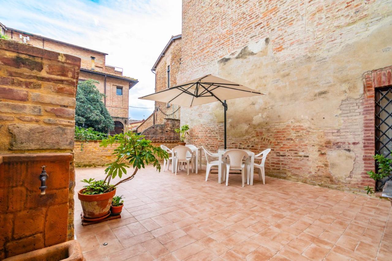 La Terrazza Di San Marco - Lovely Apartment! Сиена Екстериор снимка