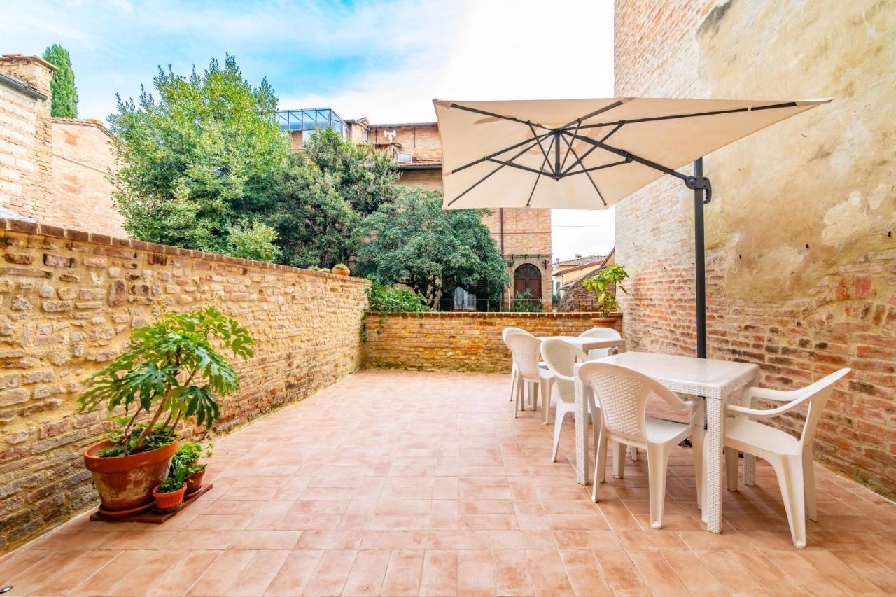 La Terrazza Di San Marco - Lovely Apartment! Сиена Екстериор снимка